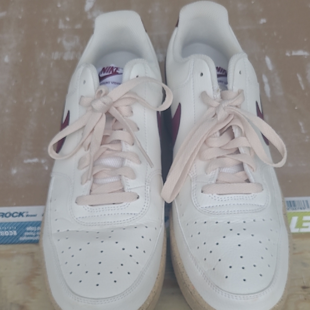 Nike White and Burgundy Athletic Shoes